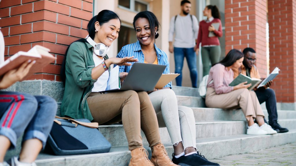 How to Format and Structure an Essay in MLA Style