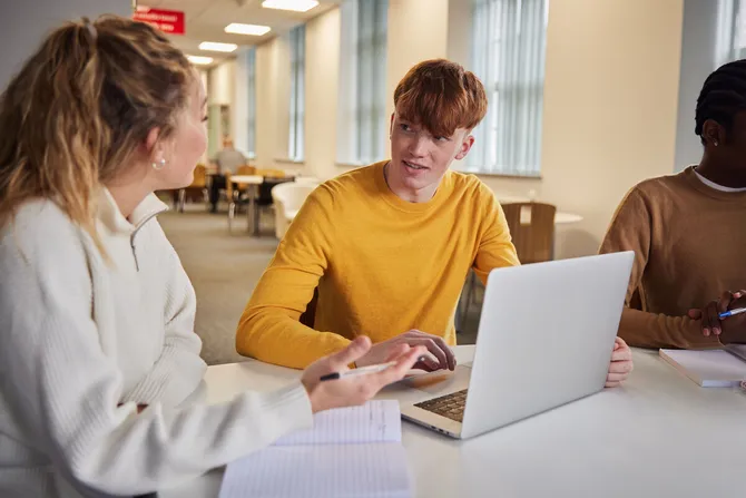 Proper Structure of an Argumentative Essay for Maximum Impact